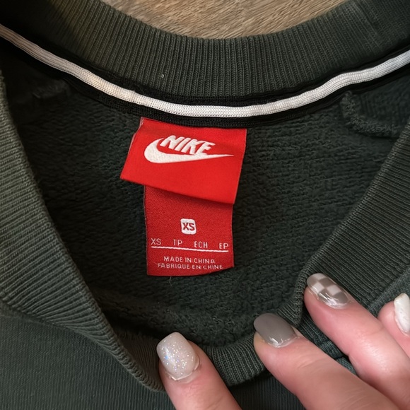 Crewneck Nike Sweatshirt - Picture 4 of 7